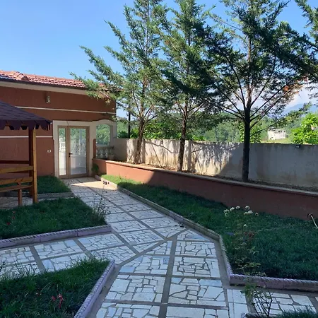 New Villa Apartment Tirana Exterior photo