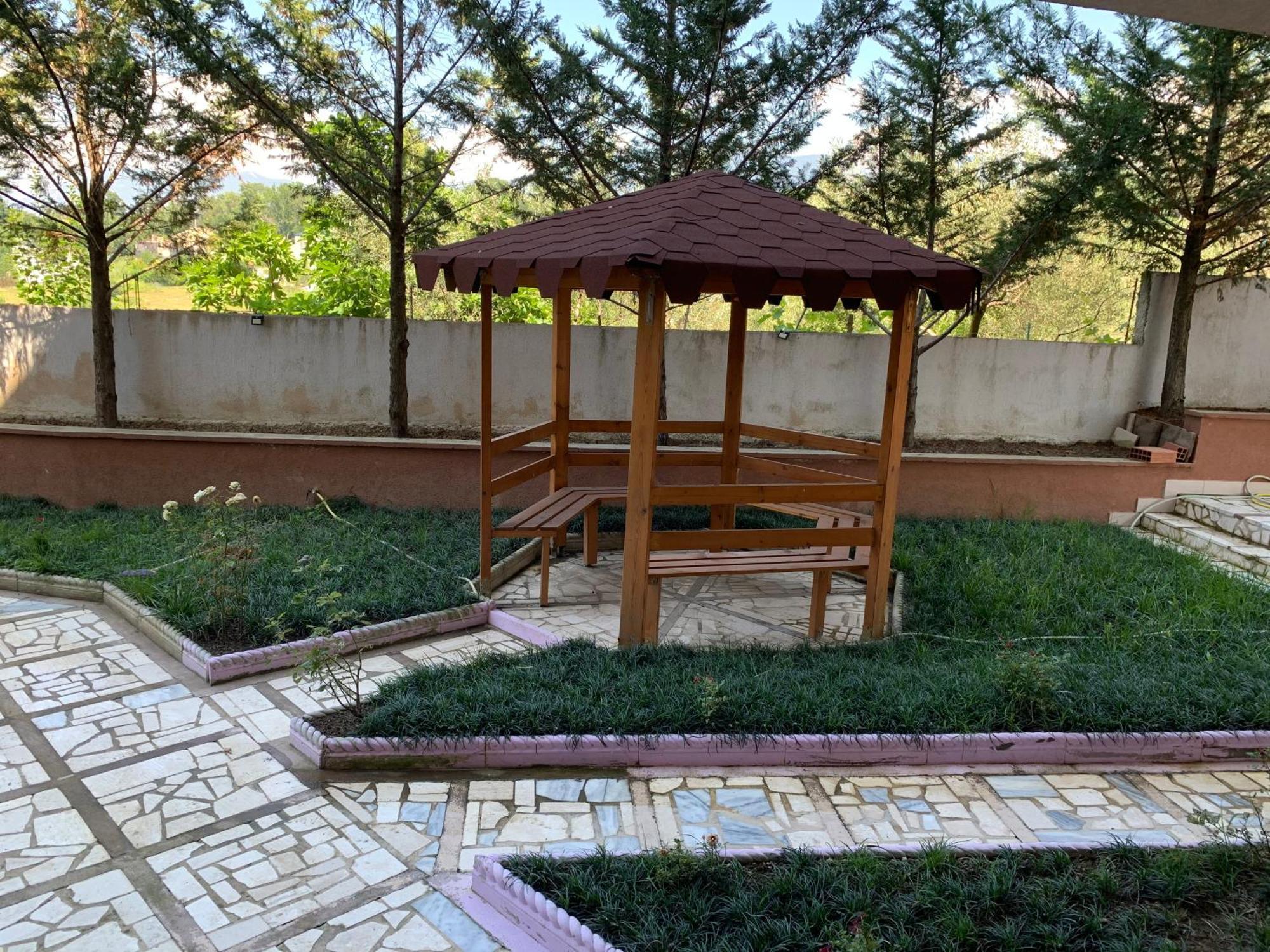 New Villa Tirana